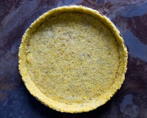 Start-with-a-flavourful-aged-white-cheddar-and-thyme-pie-crust