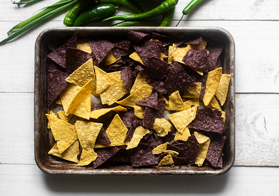 tray-up-multicolor-tortilla-chips-#vegannachos